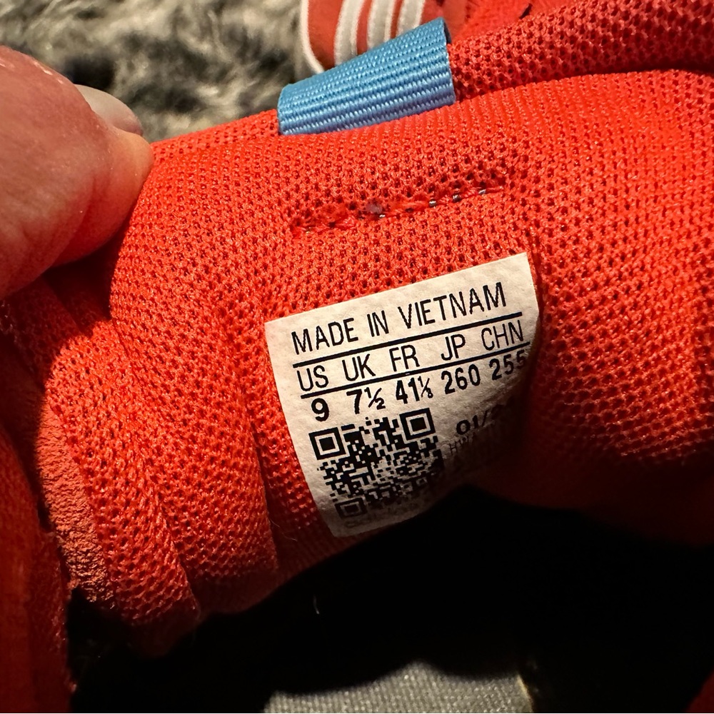 adidas Red Suede Low-Top Sneakers with White Stripes - Picture 5 of 5